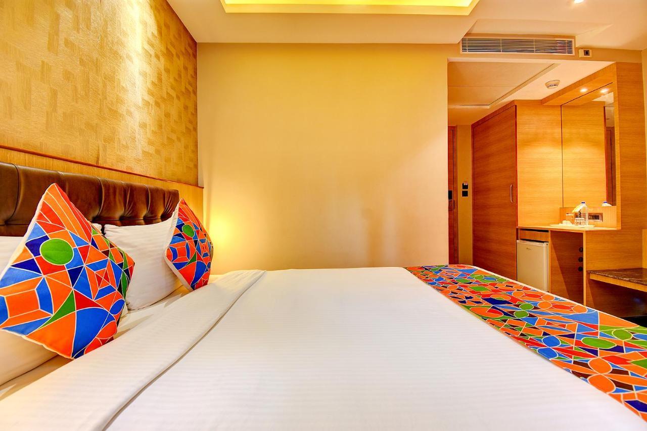 Fabhotel S Comfort Inn - Indiranagar Bangalore Buitenkant foto