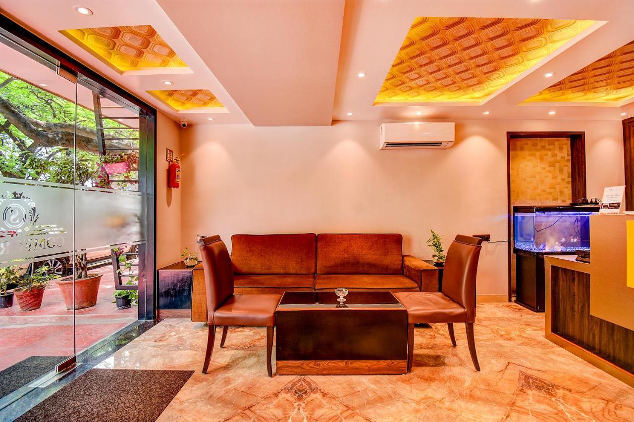 Fabhotel S Comfort Inn - Indiranagar Bangalore Buitenkant foto