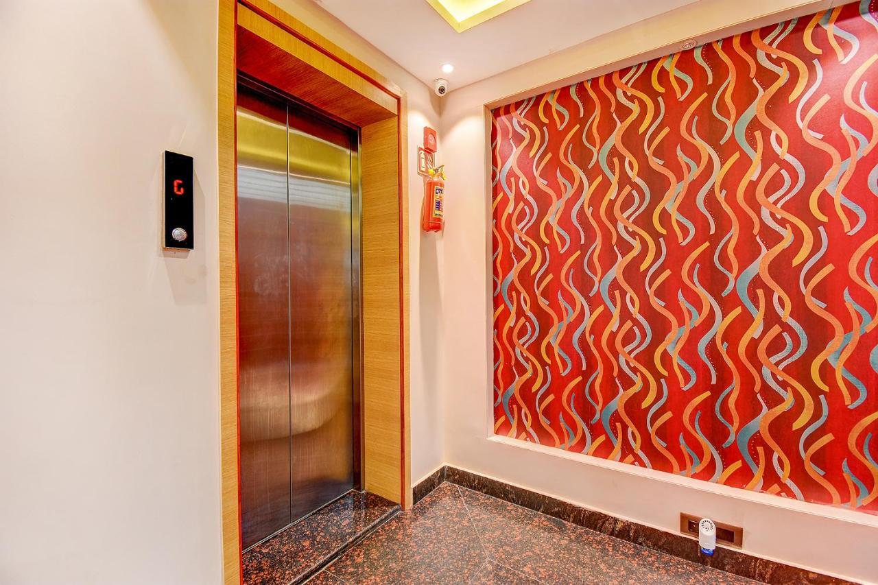 Fabhotel S Comfort Inn - Indiranagar Bangalore Buitenkant foto
