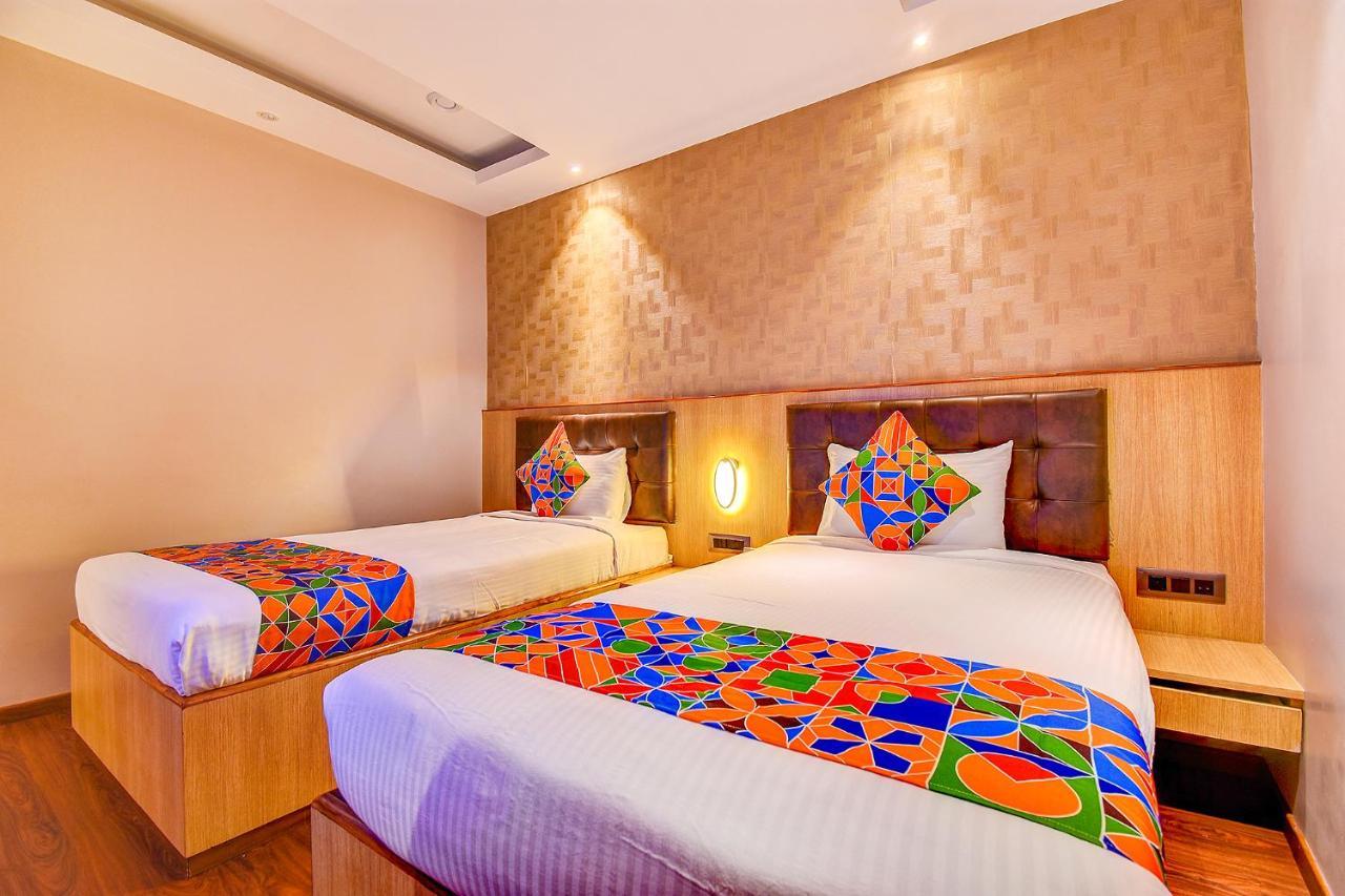 Fabhotel S Comfort Inn - Indiranagar Bangalore Buitenkant foto